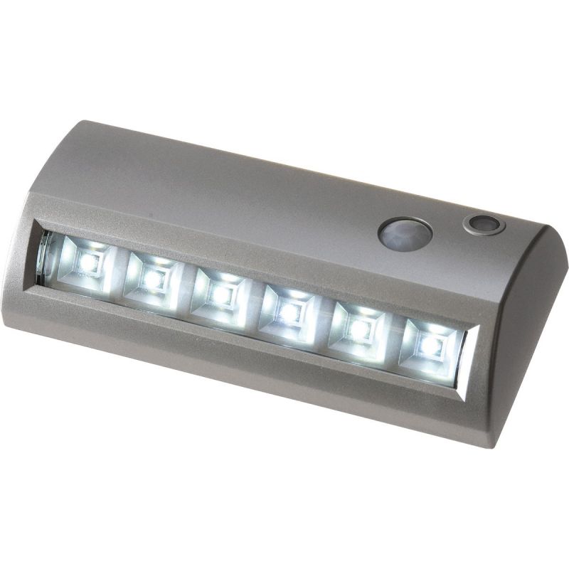 Fulcrum 6-LED Outdoor Battery Operated Pathlight Fixture Silver