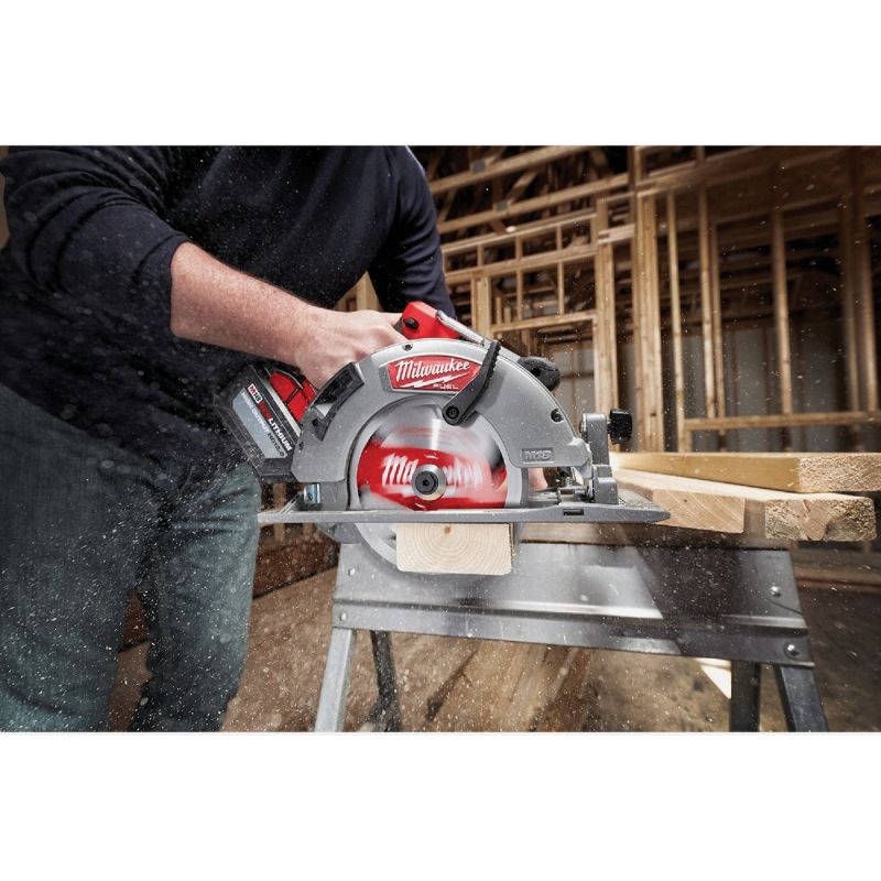 Milwaukee M18 FUEL Lithium-Ion 7-1/4 In. Brushless Cordless Circular Saw - Tool Only