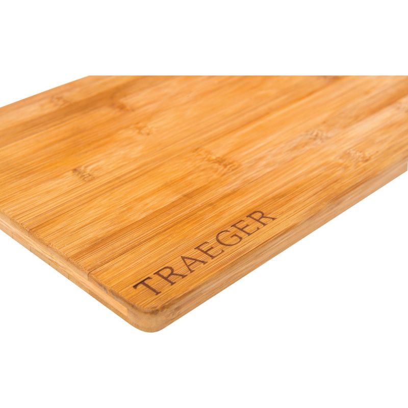 Traeger Magnetic Bamboo Cutting Board Brown