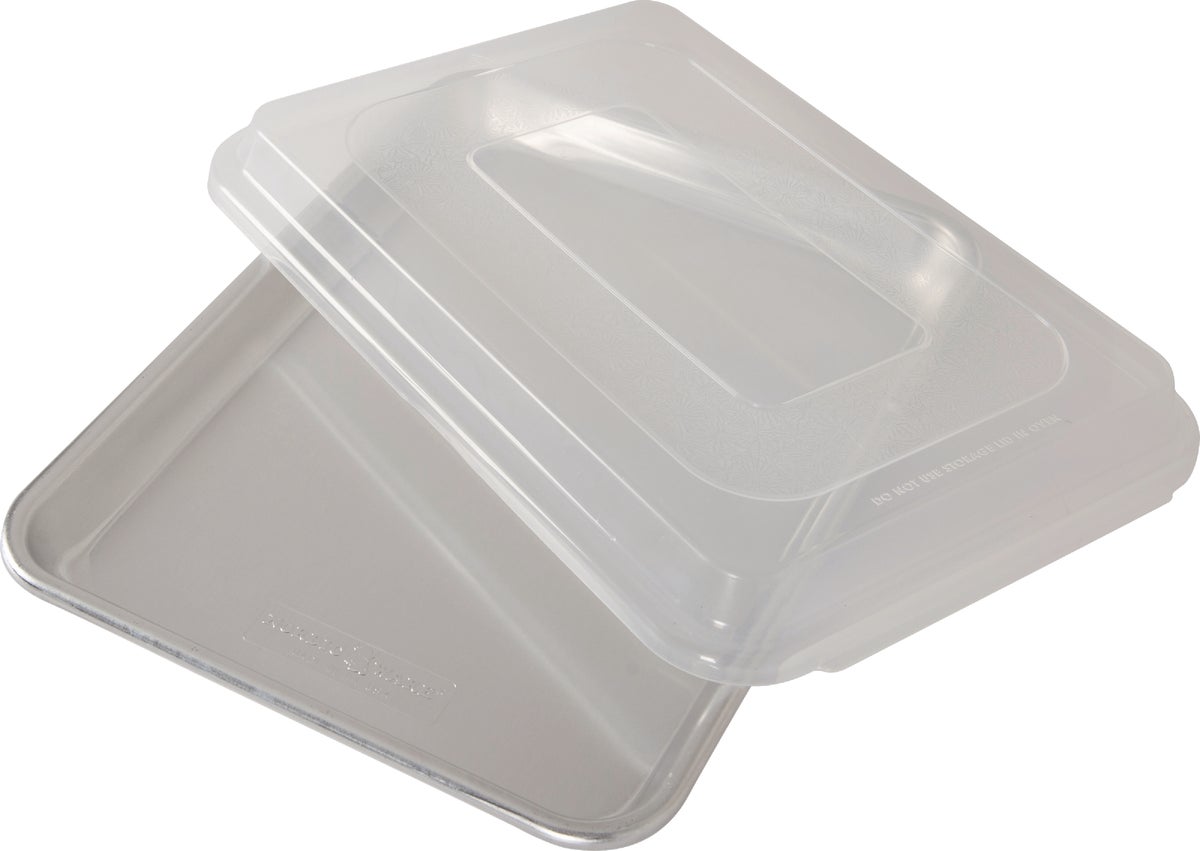 Half Sheet Cake Pan, 13 x 18, Aluminum, With Lid, Nordic 43103