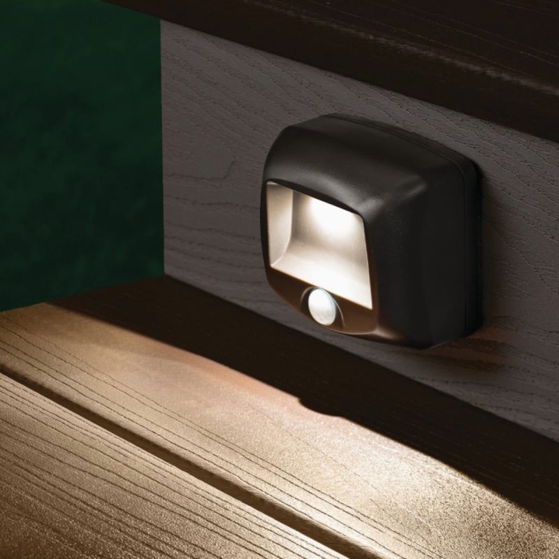 Mr. Beams Outdoor Battery Operated Step LED Light Fixture Brown