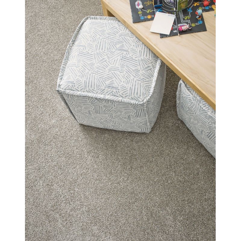 Floorigami Tri-Tone Carpet Tile Feathered