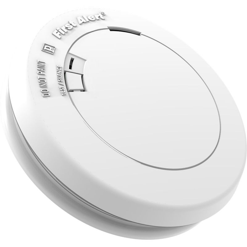 First Alert 1039772 Smoke and Fire Alarm, 9 V, Photoelectric Sensor, 10 ft Detection, 85 dB, Alarm: Audible, White White