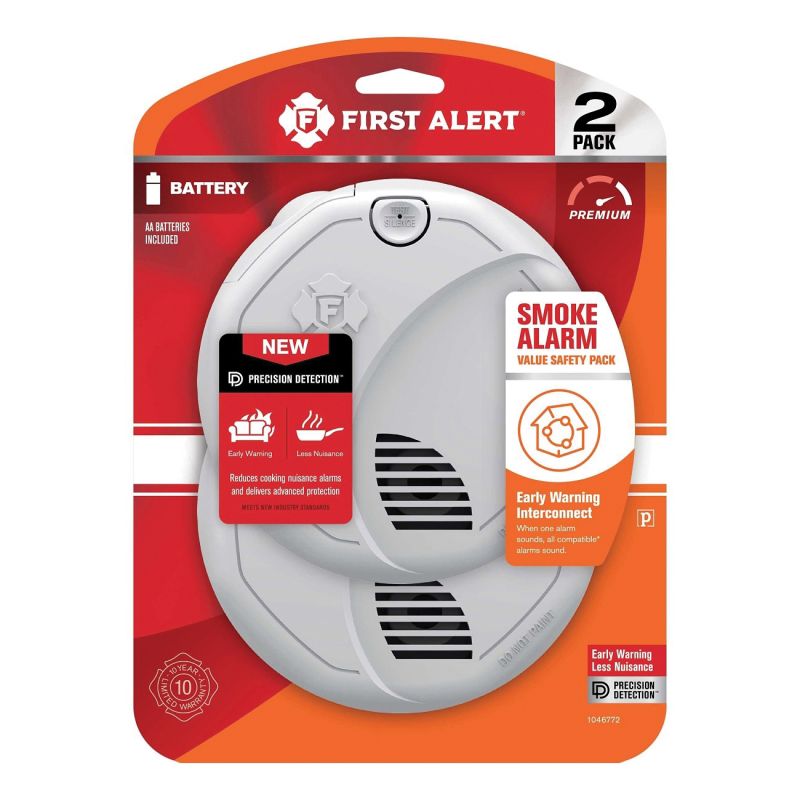 First Alert 1046772 Smoke Alarm with Voice Alerts, Photoelectric Sensor, Alarm: Voice