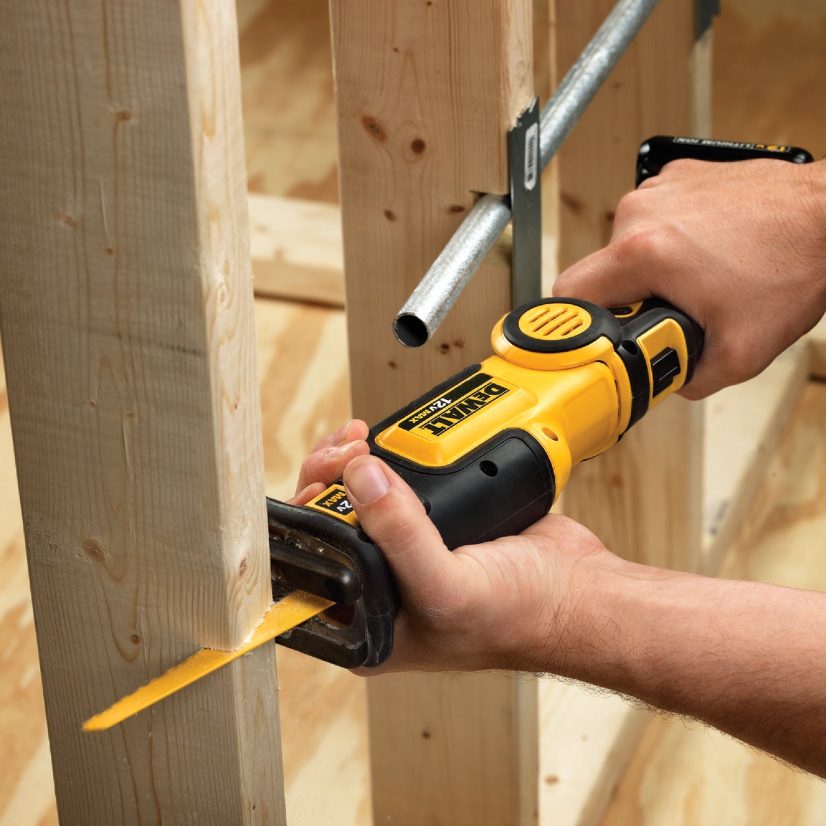 Buy DeWalt 12V MAX Pivoting Lithium Ion Cordless Reciprocating Saw Kit