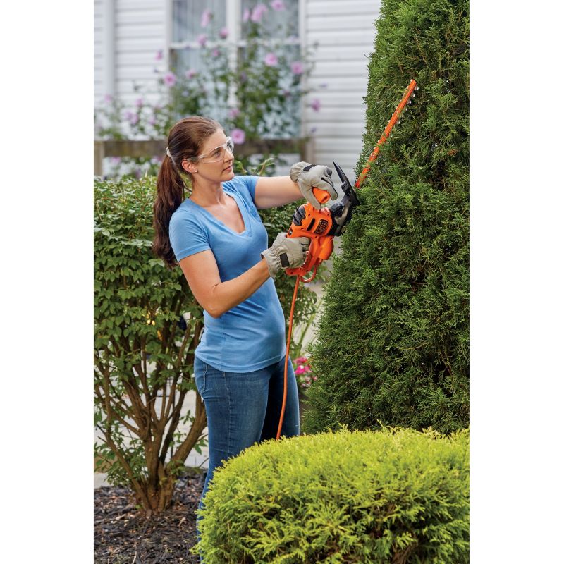 Black &amp; Decker 16 In. Corded Electric Hedge Trimmer 3, 16 In.